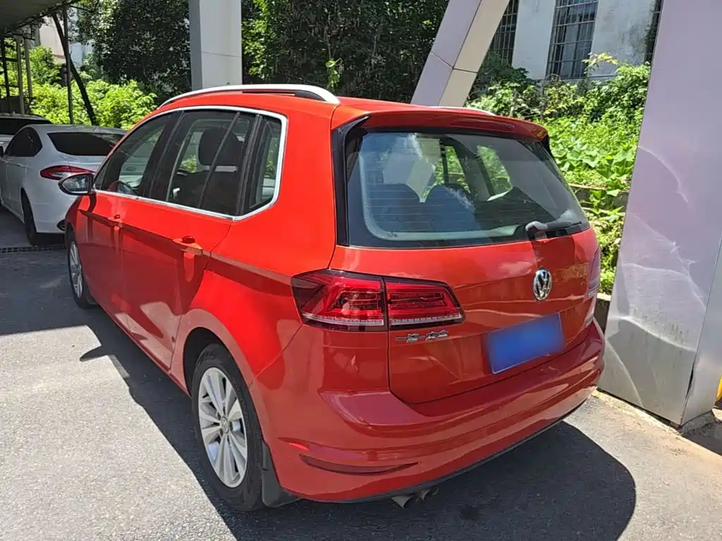 Golf Sportsvan 2016 230TSI automatic aggressive type купить на сайте DeffCars