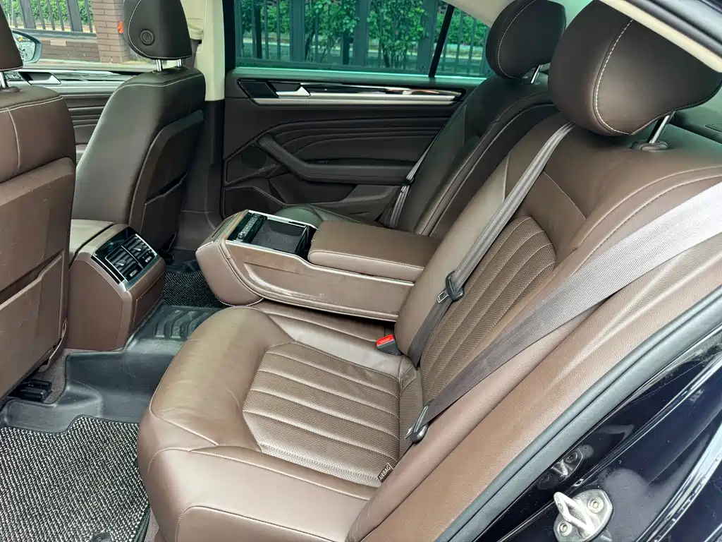Huiang 2021 380TSI Deluxe Edition купить на сайте DeffCars