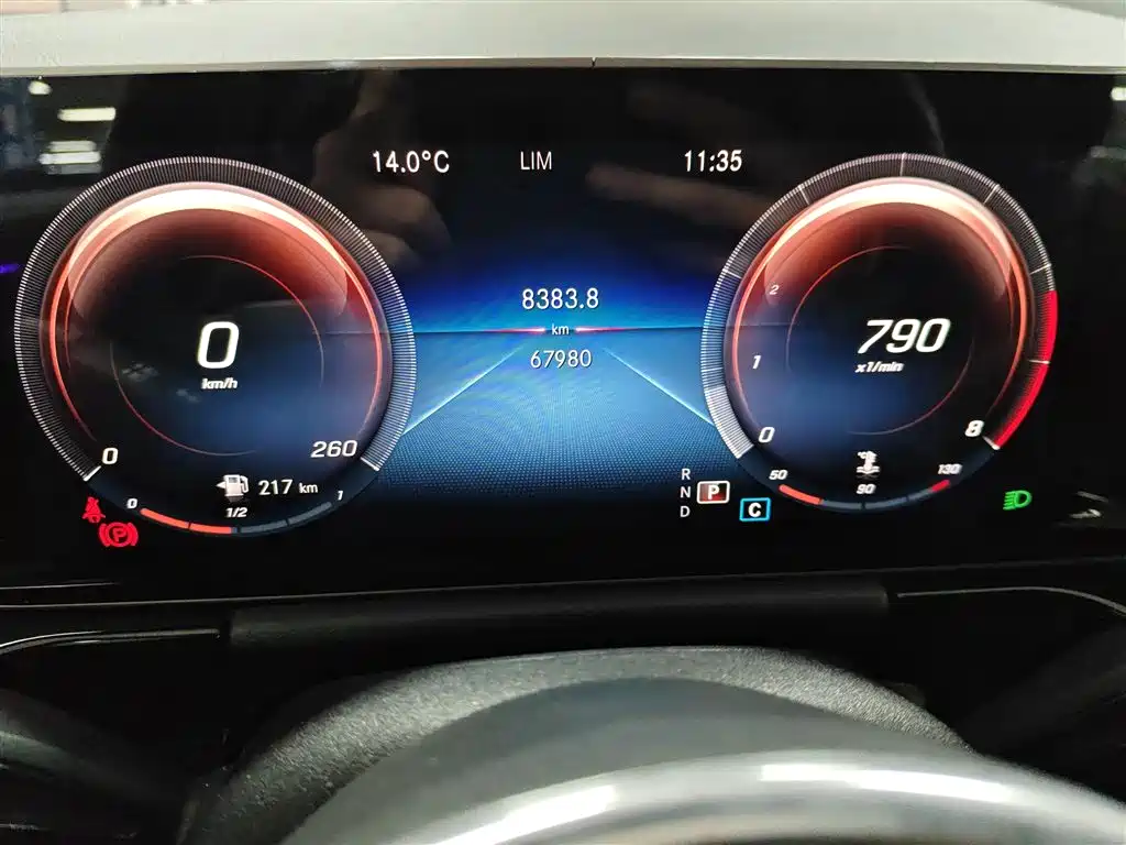 Mercedes-Benz GLA 2020 GLA 200 купить на сайте DeffCars