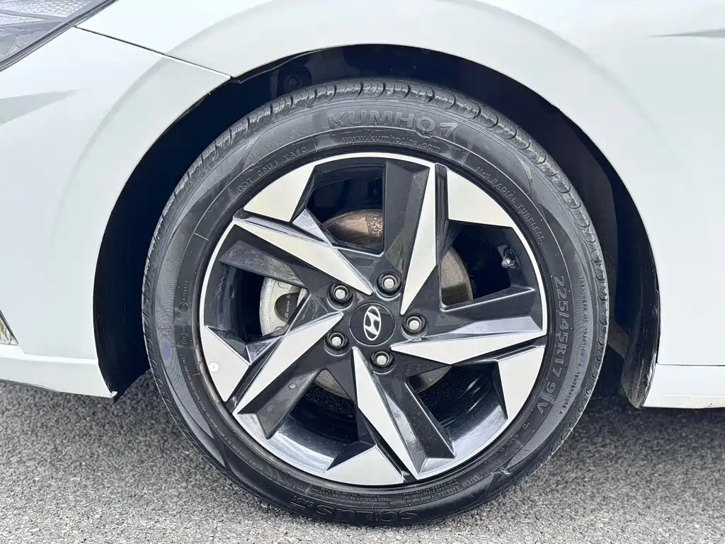 Elantra 2022 1.5L CVT LUX Premium Edition купить на сайте DeffCars