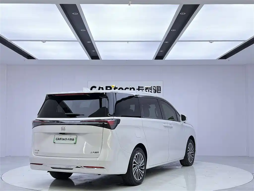 Buick GL8 New Energy 2025 Lu Shang Exclusive Edition купить на сайте DeffCars