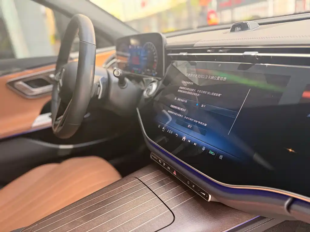 Mercedes-Benz E-Class New Energy 2024 E 350 e L plug-in hybrid sedan купить на сайте DeffCars