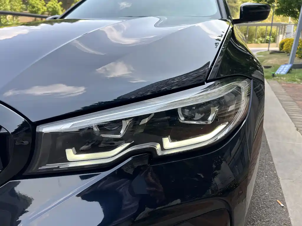 BMW 3 Series 2021 325i M Sports Night Package купить на сайте DeffCars