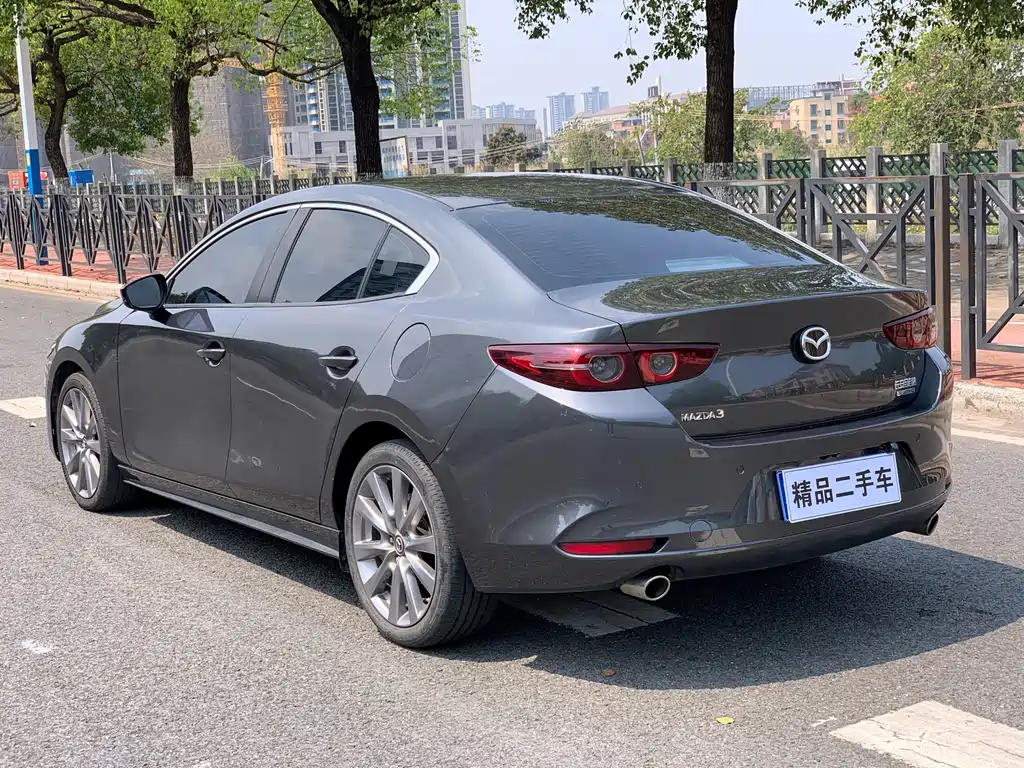 Mazda3 Angkesela 2021 2.0L Automatic Premium Edition купить на сайте DeffCars