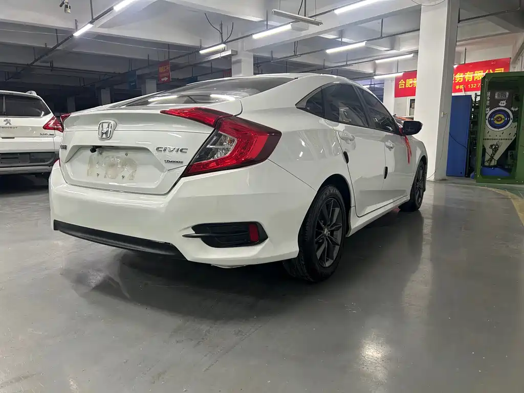 Civic 2019 180TURBO CVT Sports Edition National VI купить на сайте DeffCars