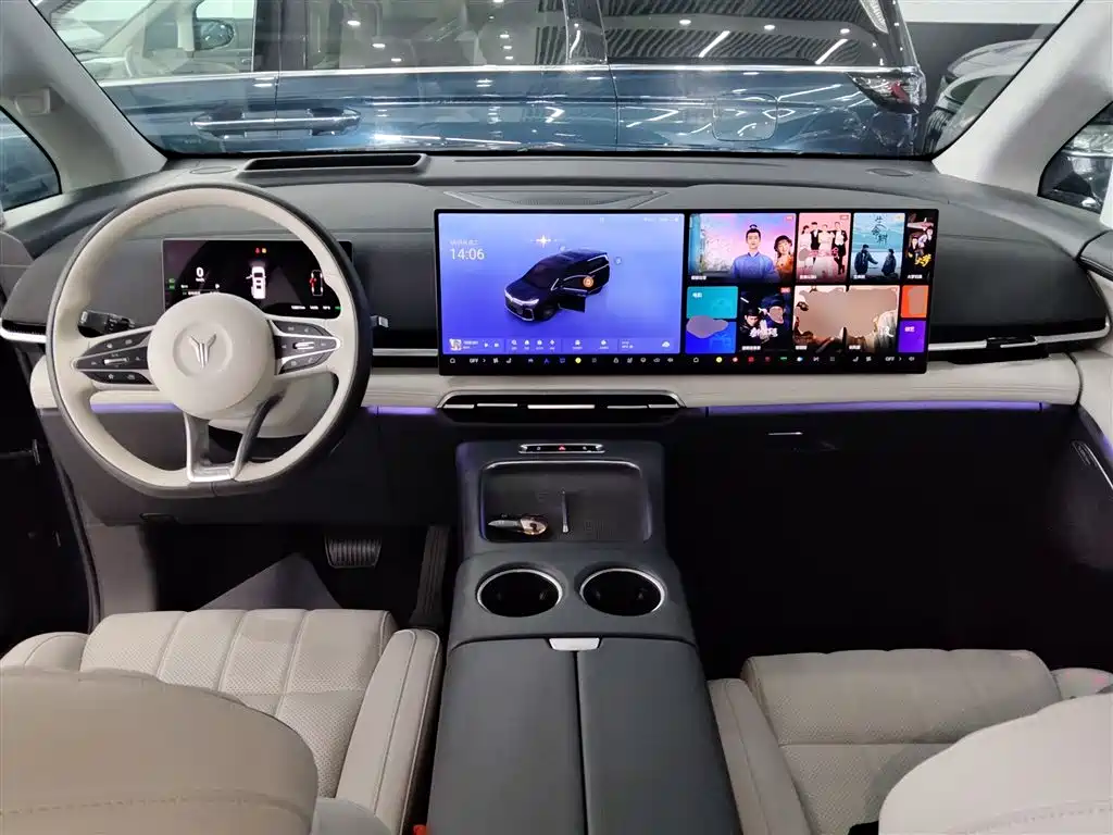 Lantu Dreamer 2025 PHEV four-wheel drive flagship Kunpeng version купить на сайте DeffCars