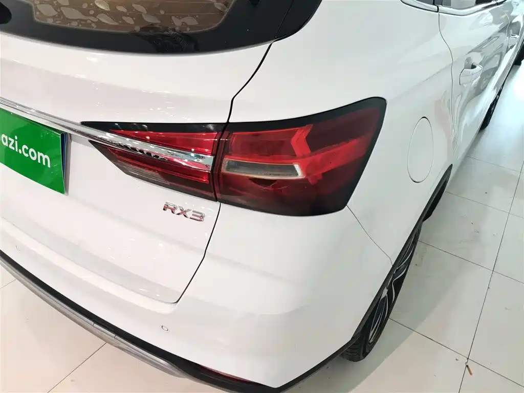 Roewe RX3 2018 1.6L Manual Internet Smart Edition купить на сайте DeffCars