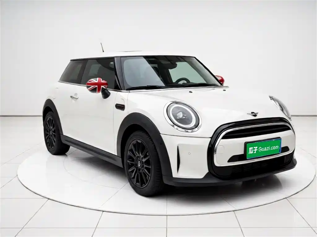 MINI 2023 1.5T ONE купить на сайте DeffCars