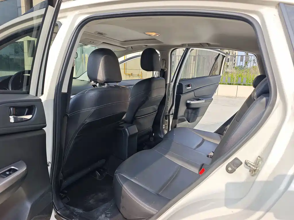 Subaru XV 2015 2.0i Deluxe Edition купить на сайте DeffCars
