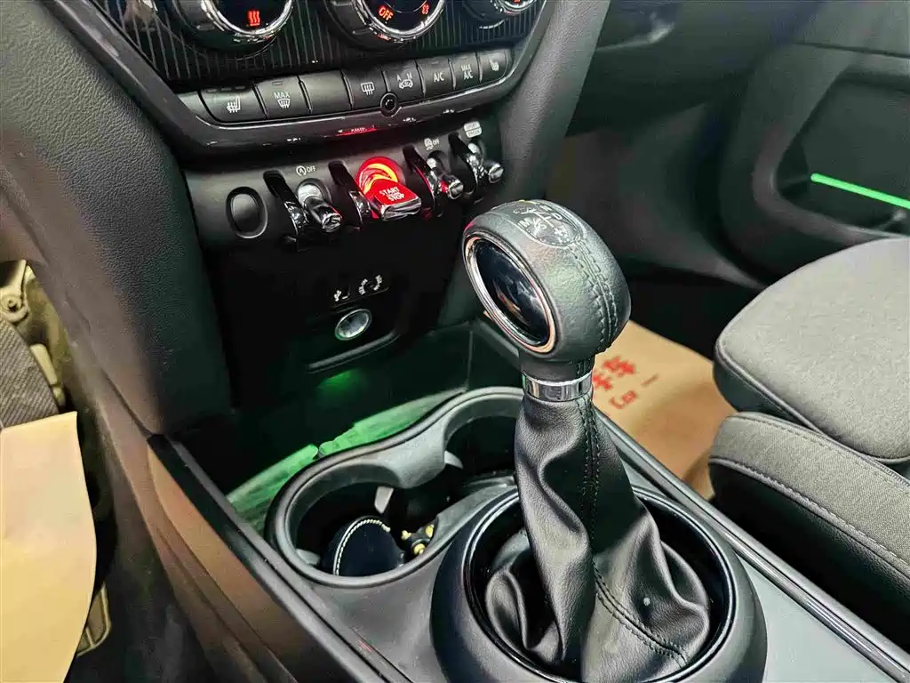 Countryman 2017 1.5T Cooper all4 traveler купить на сайте DeffCars