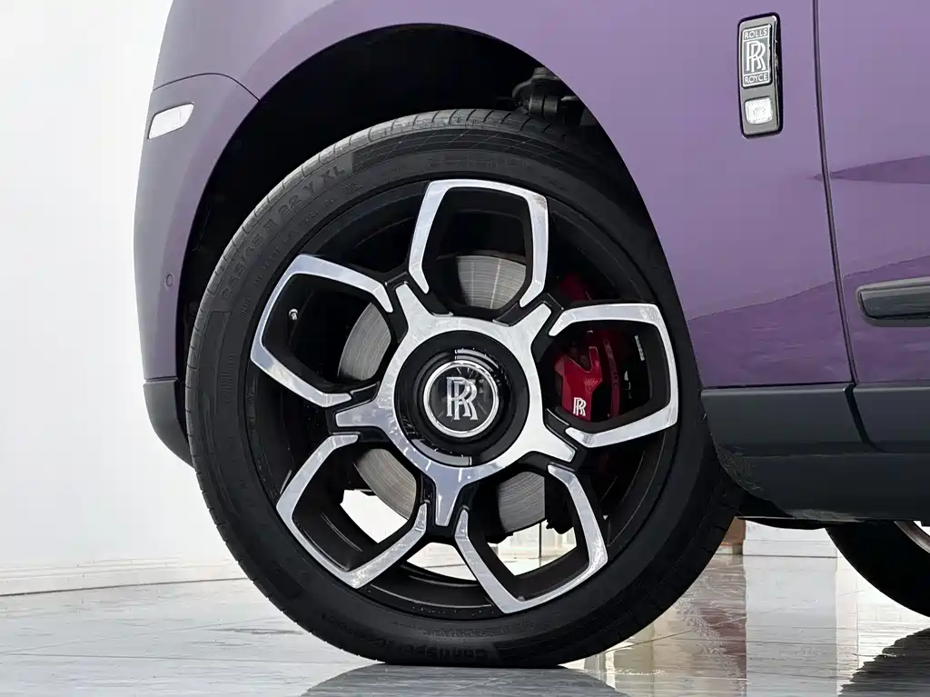 Cullinan 2020 Black Badge купить на сайте DeffCars