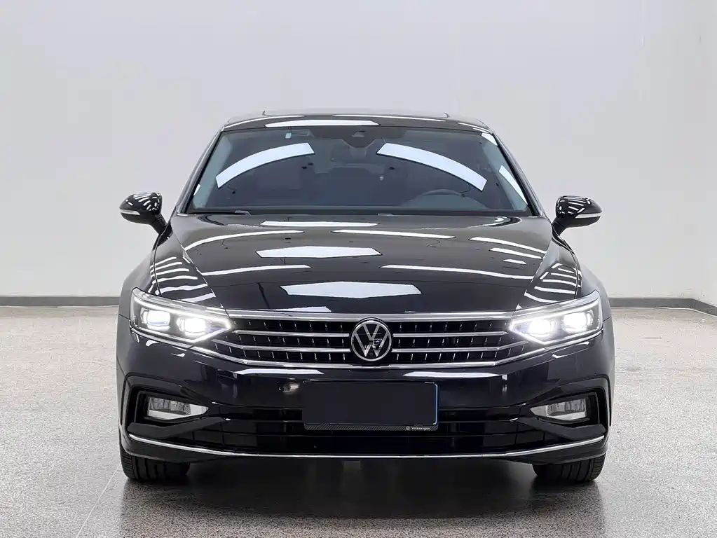 Magotan 2023 2 million commemorative edition 330TSI DSG luxury model купить на сайте DeffCars