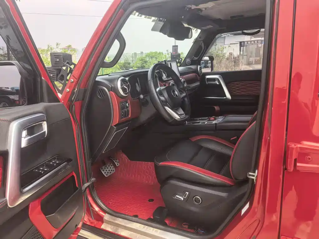 Beijing Off-Road BJ40 2018 PLUS 2.3T automatic four-wheel drive flagship version National V купить на сайте DeffCars