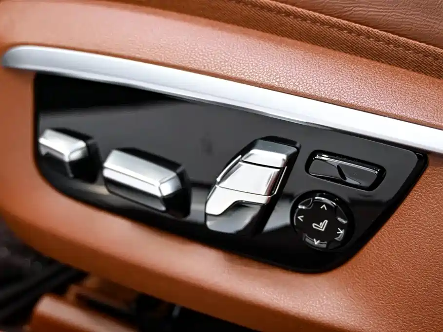 BMW 7 Series 2018 740Li xDrive Exclusive M Sports Package купить на сайте DeffCars