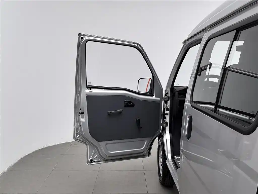 Wuling Zhiguang 2020 1.2L Practical National VI LSI купить на сайте DeffCars