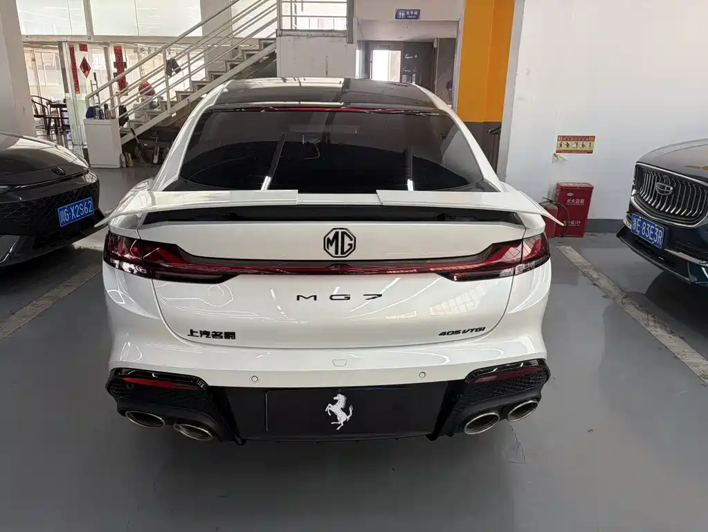 MG7 2023 2.0T Automatic Beauty Hunting Exclusive Edition купить на сайте DeffCars