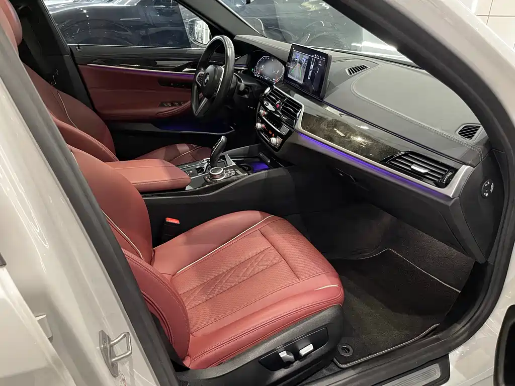 BMW 5 Series 2021 525Li M Sports Package купить на сайте DeffCars