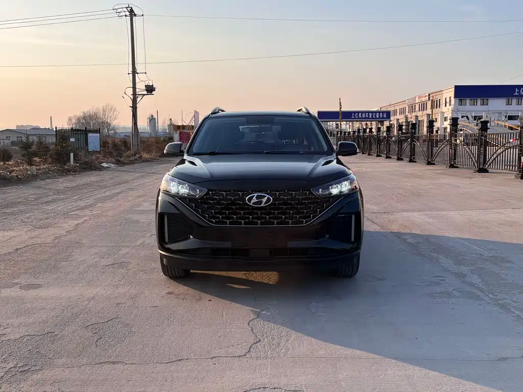 Beijing Hyundai ix35 2021 240TGDi DCT two-wheel drive GLS leading version купить на сайте DeffCars