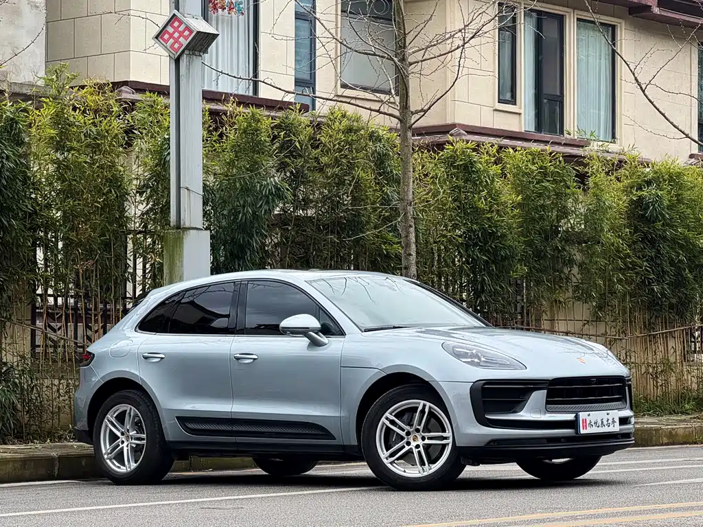 Macan 2023 Macan 2.0T купить на сайте DeffCars