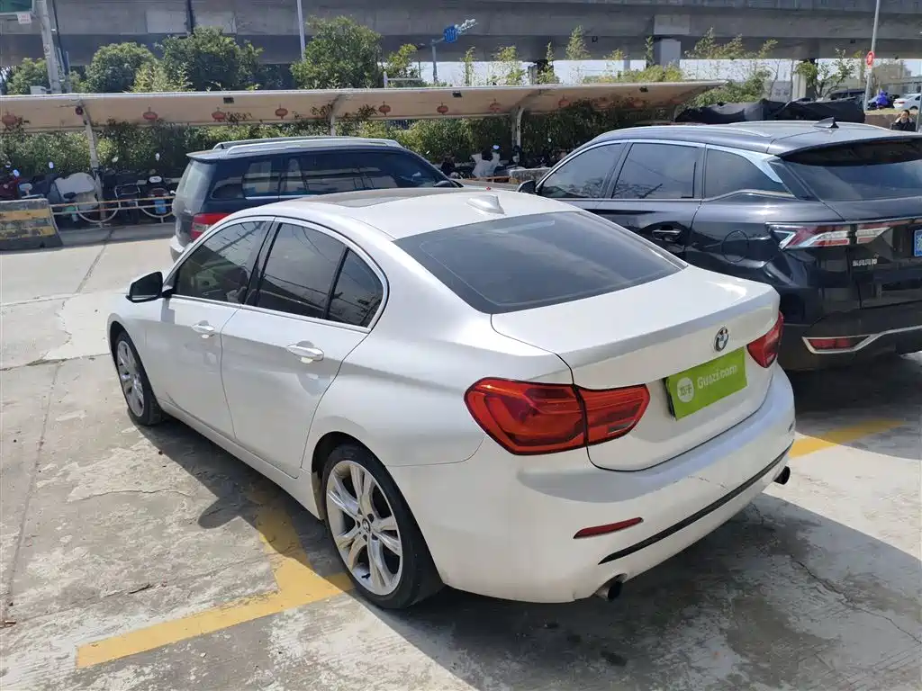 BMW 1 Series 2017 120i Design Package купить на сайте DeffCars