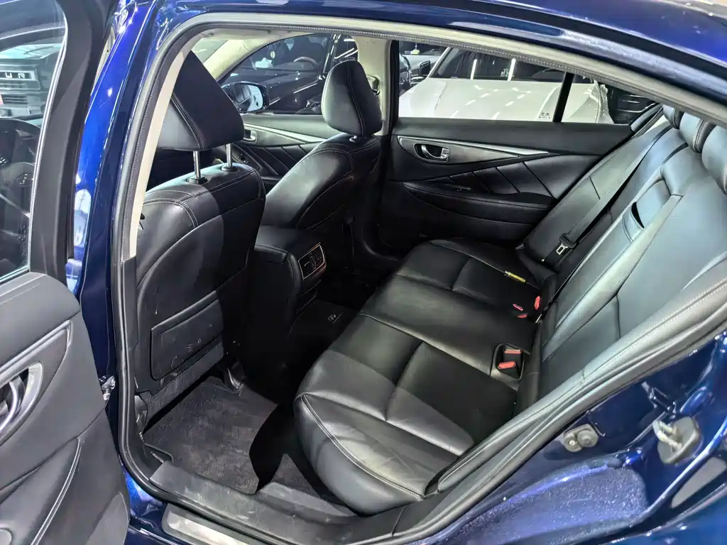 Infinity Q50L 2018 2.0T Premium Edition National VI купить на сайте DeffCars
