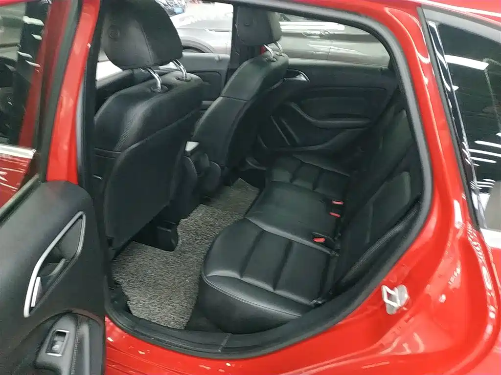 Mercedes-Benz B-Class 2017 B 200 Dynamic купить на сайте DeffCars