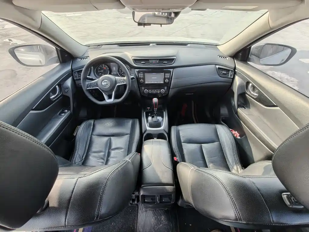 X-Trail 2017 2.5L CVT Deluxe Edition 4WD купить на сайте DeffCars