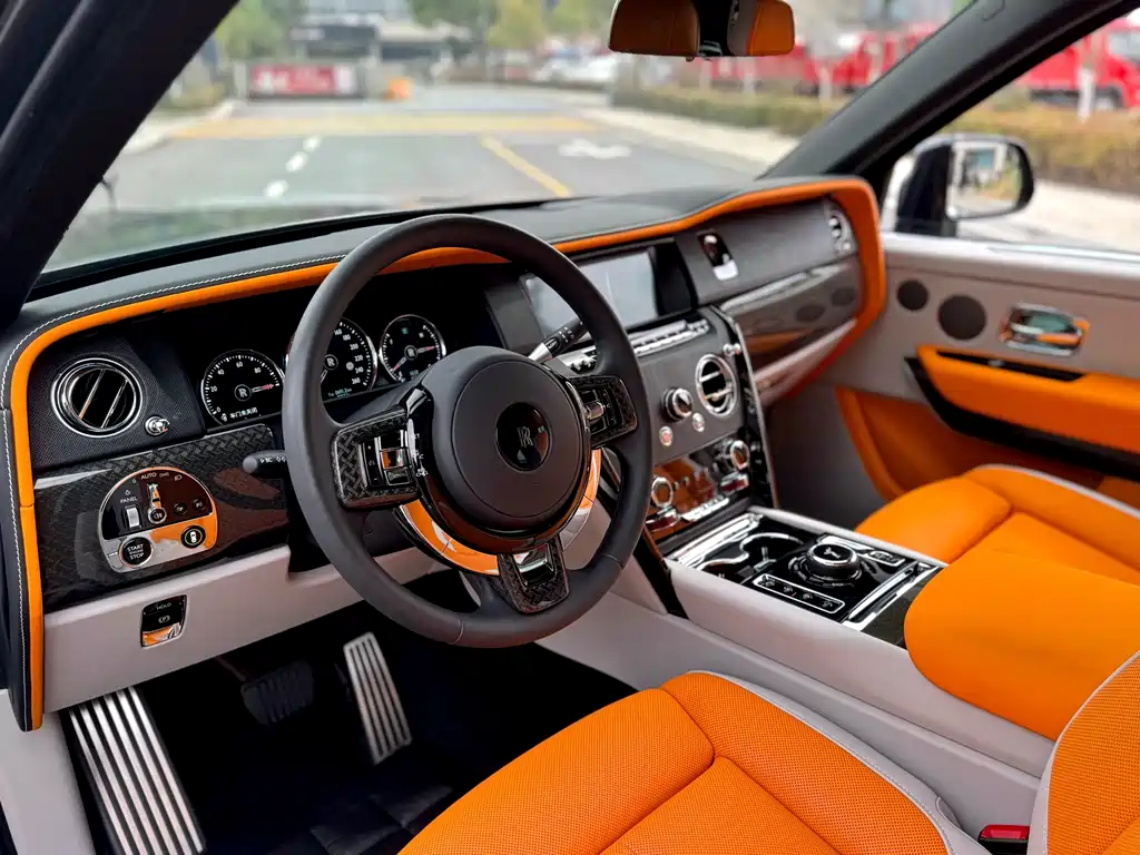 Cullinan 2018 four-seat version купить на сайте DeffCars