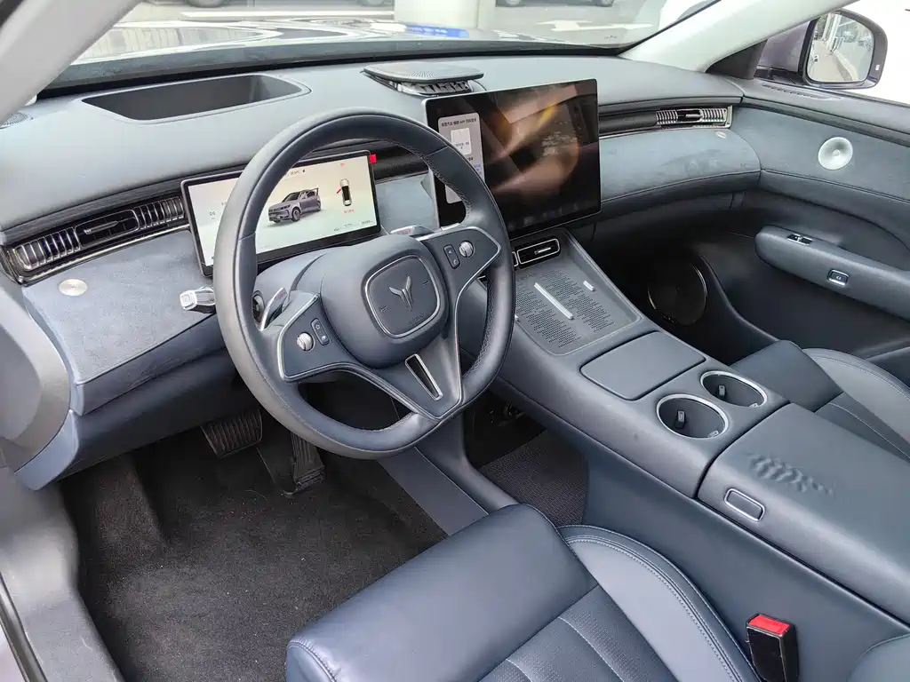 Lantu FREE 2025 FREE+ four-wheel drive Qiankun version купить на сайте DeffCars