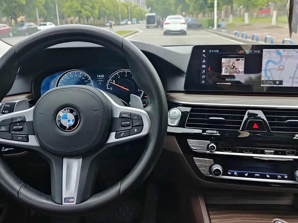 BMW 5 Series 2018 530Li Exclusive Luxury Package купить на сайте DeffCars