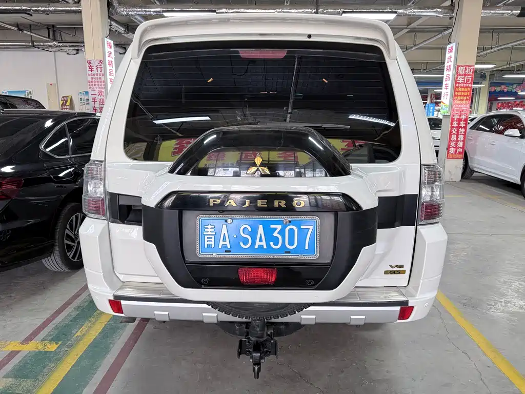 Pajero imported 2020 3.0L automatic standard version купить на сайте DeffCars