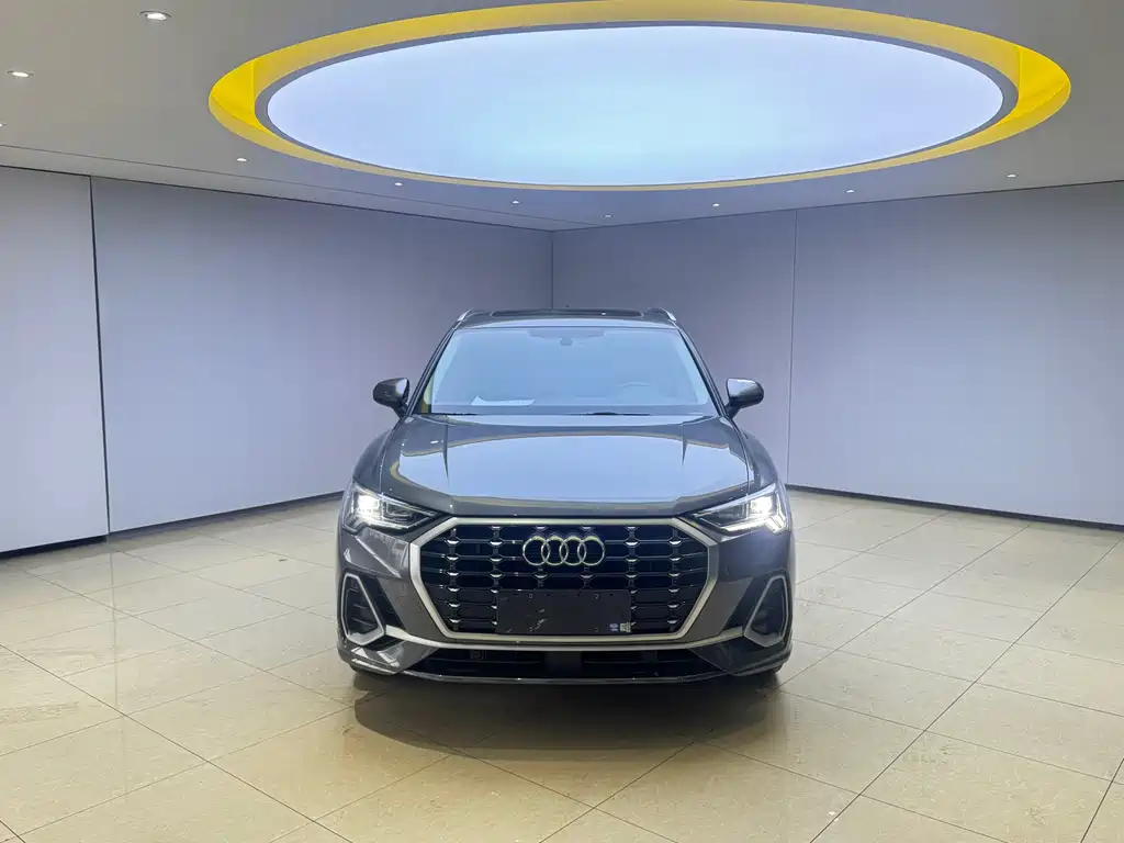 Audi Q3 2022 35 TFSI Fashionable and Dynamic купить на сайте DeffCars