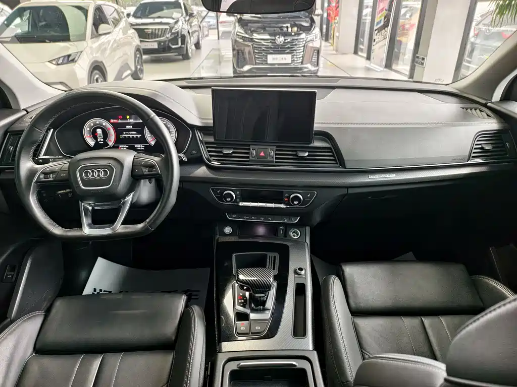 Audi Q5L 2022 40T luxury and dynamic model купить на сайте DeffCars