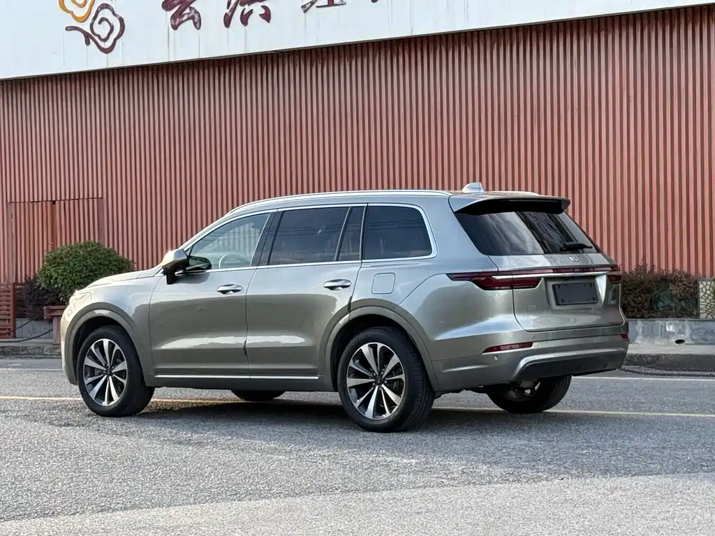 Ideal ONE 2020 extended range 6-seater version купить на сайте DeffCars