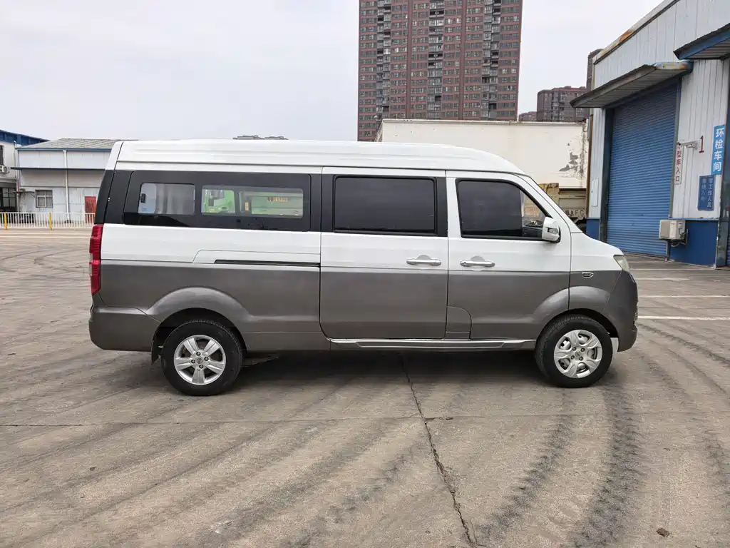 New Hiace X30L 2016 1.5L Fortune Edition DLCG14 купить на сайте DeffCars