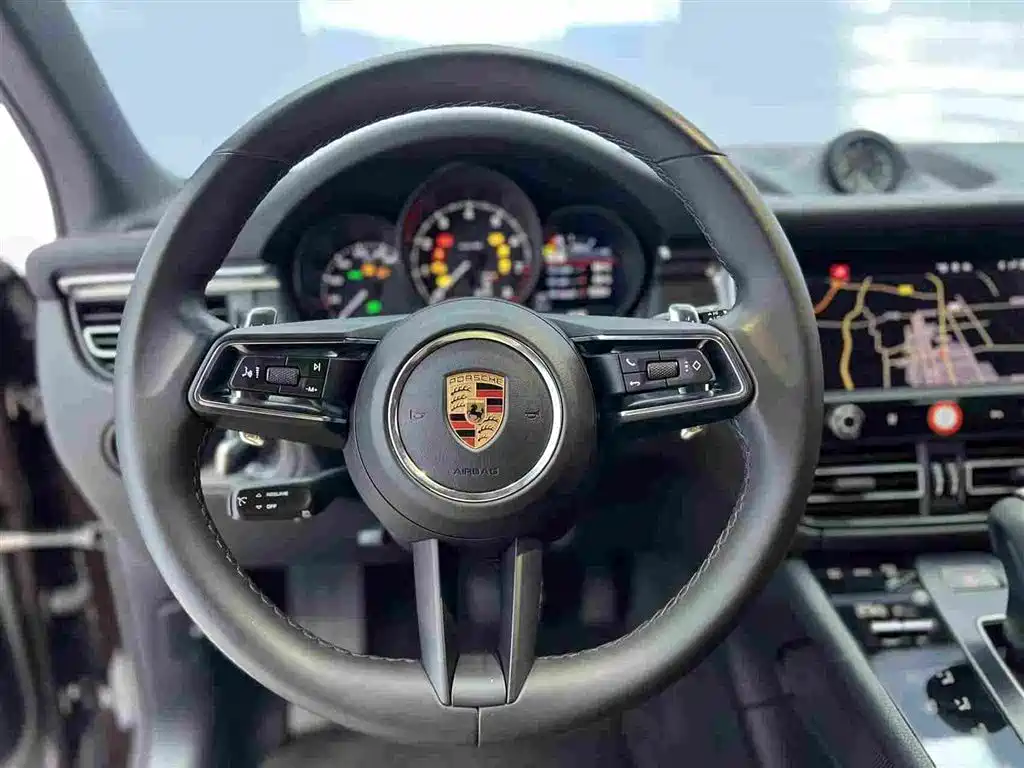 Macan 2023 Macan 2.0T купить на сайте DeffCars