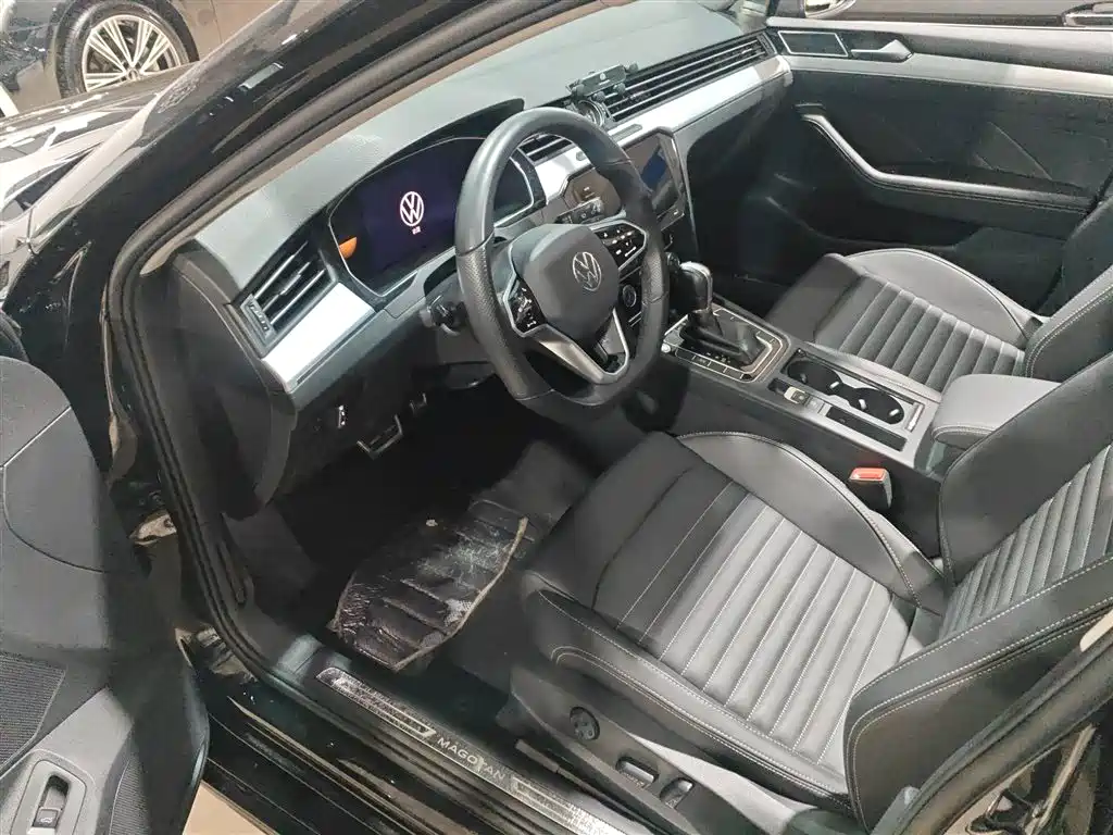 Magotan 2023 2 million commemorative edition 280TSI DSG comfort model купить на сайте DeffCars