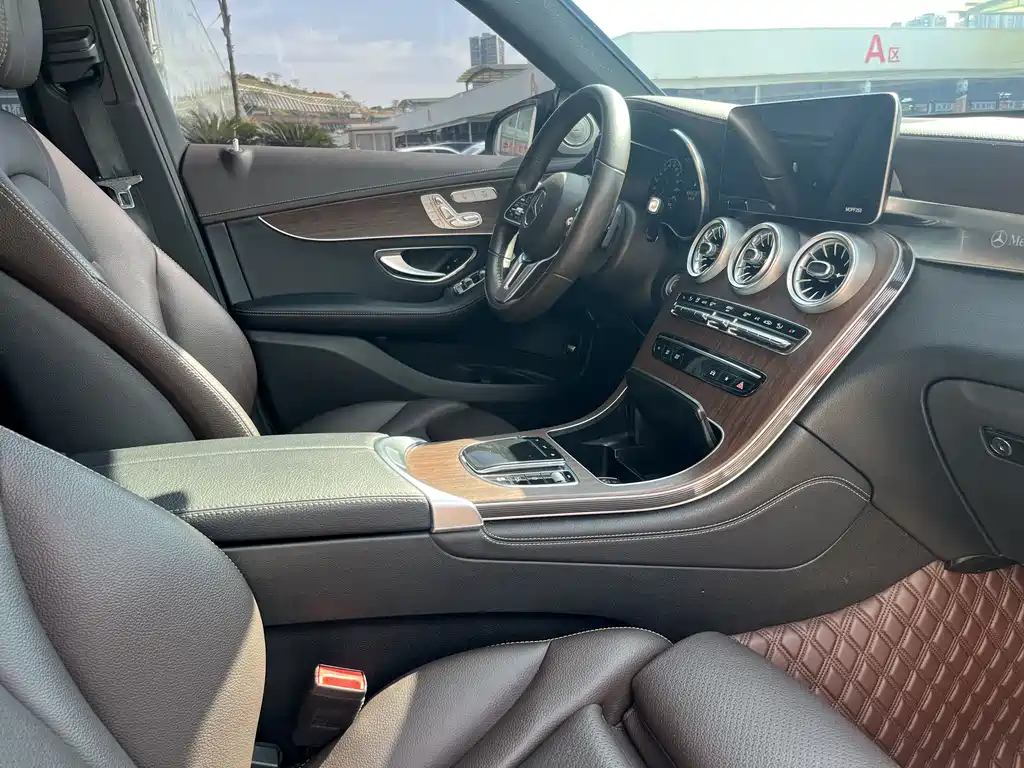 Mercedes-Benz GLC 2020 facelift GLC 300 L 4MATIC dynamic купить на сайте DeffCars