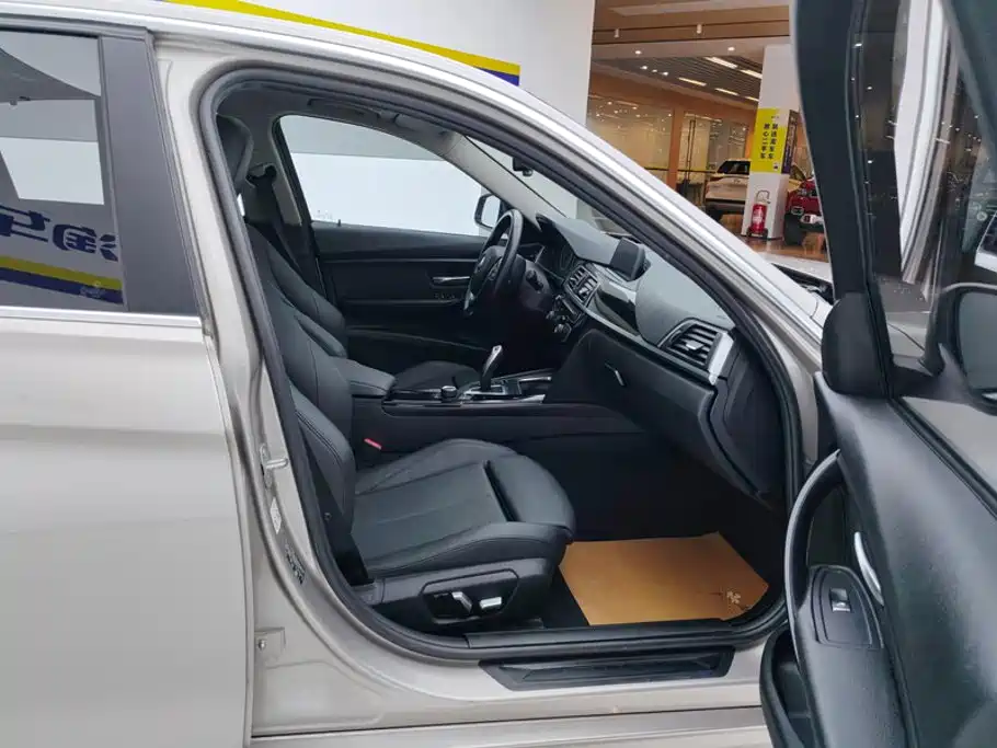 BMW 3 Series 2018 320Li Fashion Model купить на сайте DeffCars
