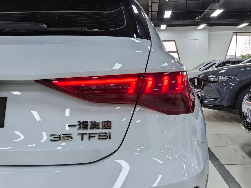 Audi A3 2022 Sportback 35 TFSI stylish and sporty купить на сайте DeffCars