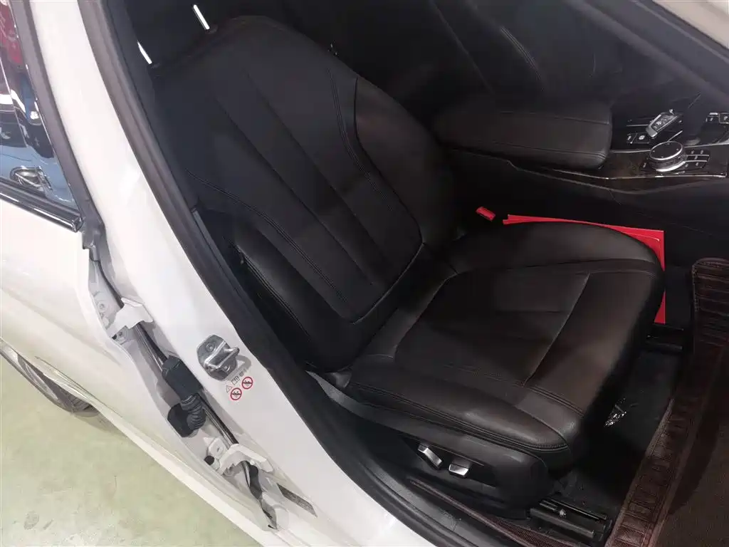 BMW 5 Series 2018 525Li M Sports Package купить на сайте DeffCars