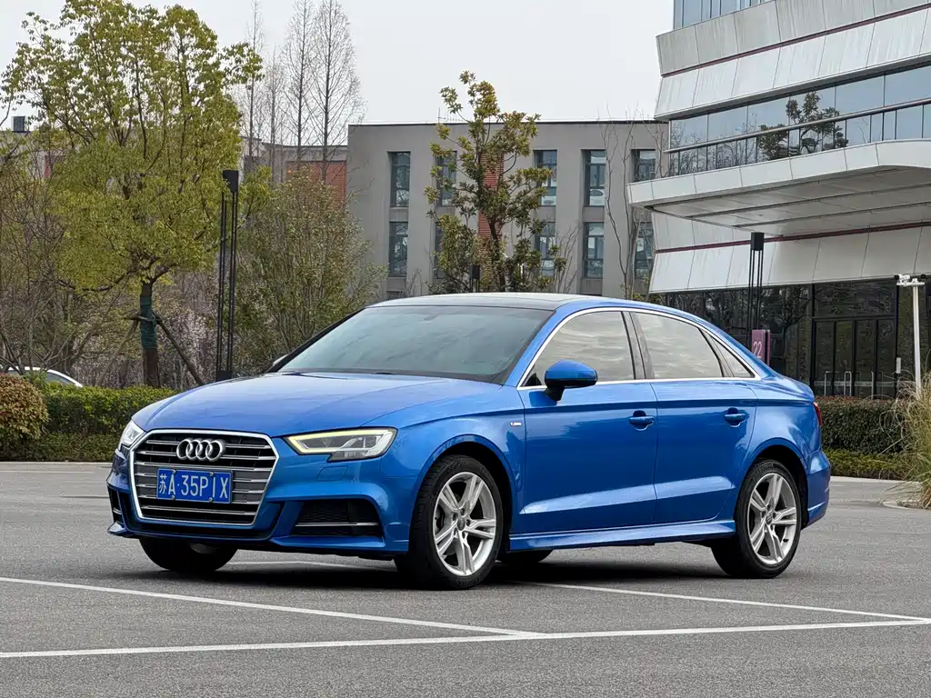 Audi A3 2020 Limousine 35 TFSI Fashion Type National V купить на сайте DeffCars