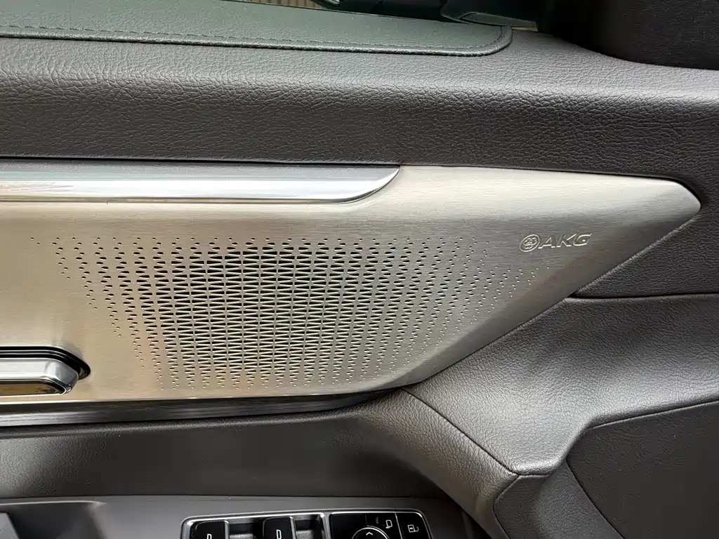 Cadillac CT6 2023 28T luxury model купить на сайте DeffCars