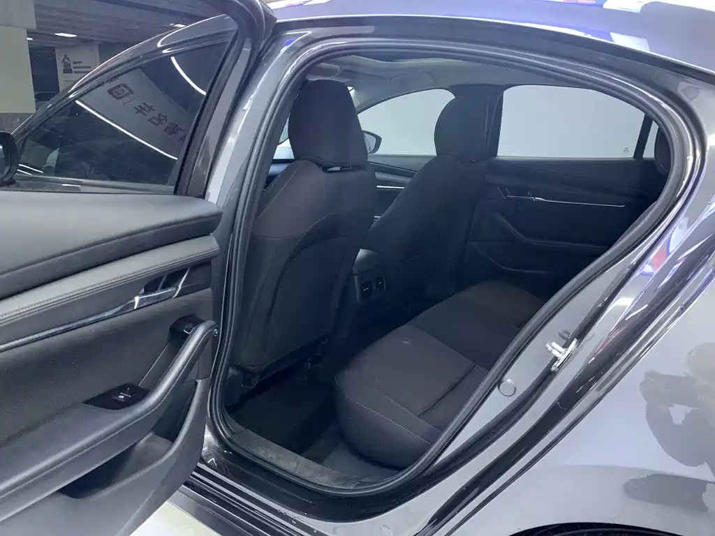 Mazda3 Angkesela 2021 2.0L automatic quality version купить на сайте DeffCars