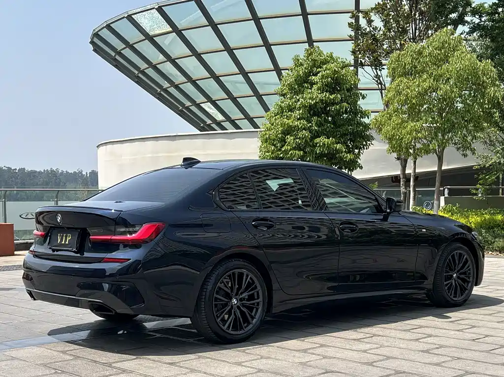 BMW 3 Series 2021 325i M Sports Night Package купить на сайте DeffCars
