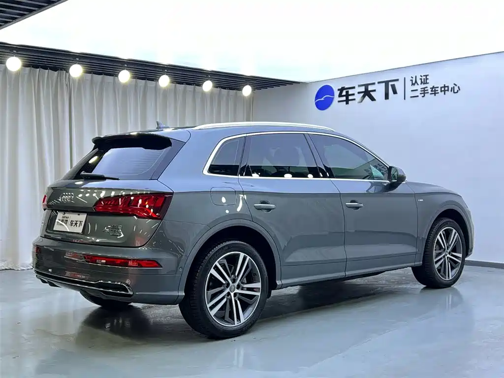 Audi Q5L 2020 45 TFSI exclusive fashion model купить на сайте DeffCars