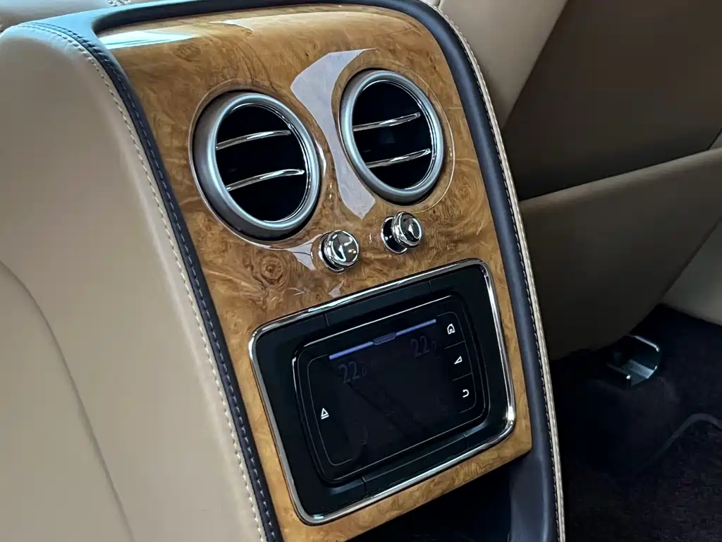 Flying Spur 2017 4.0T V8 S Standard Edition купить на сайте DeffCars