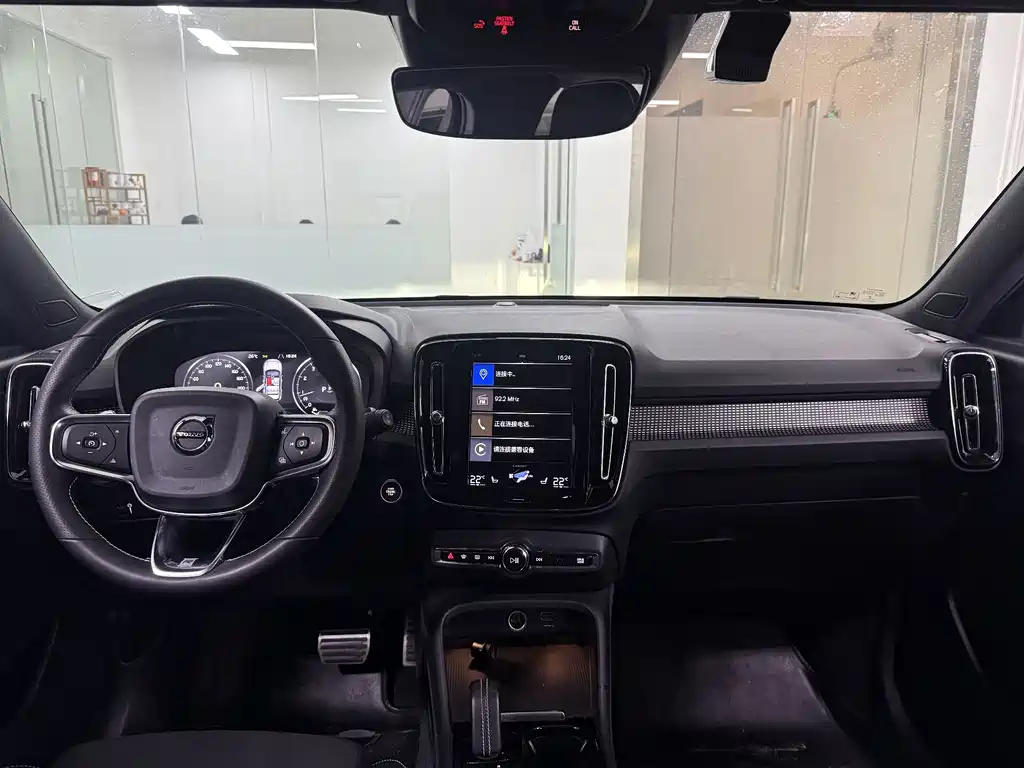 Volvo XC40 2020 T4 four-wheel drive Zhiyuan Sport Edition купить на сайте DeffCars