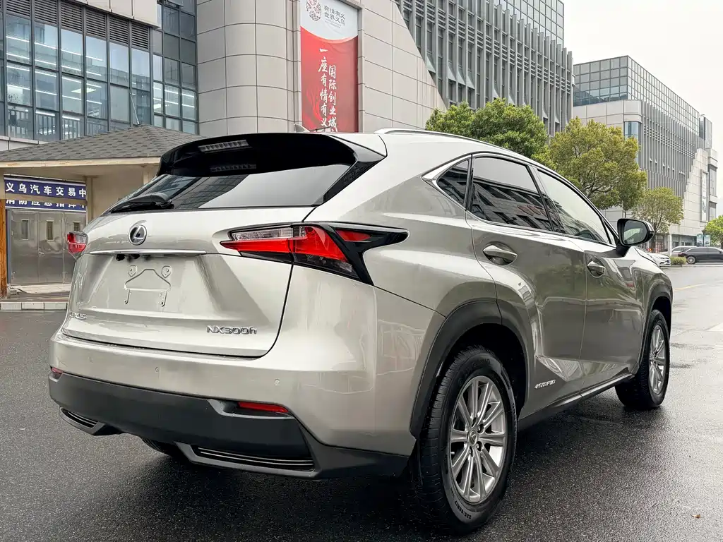 Lexus NX 2015 300h FWD Advanced Edition купить на сайте DeffCars