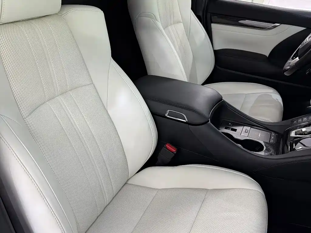Lexus LM 2020 300h Four Seat Royal Edition купить на сайте DeffCars